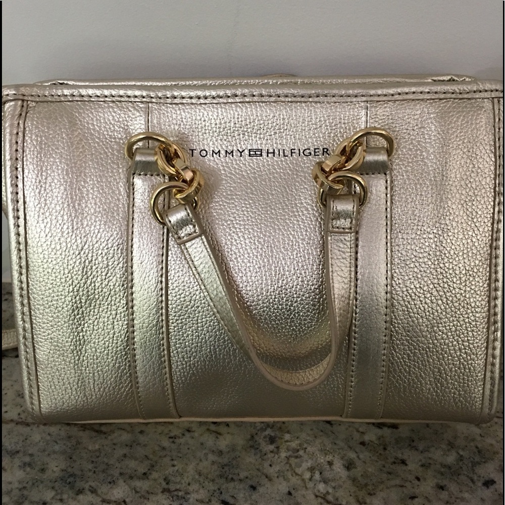 💯% AuthenticTommy Hilfiger Leather Satchel